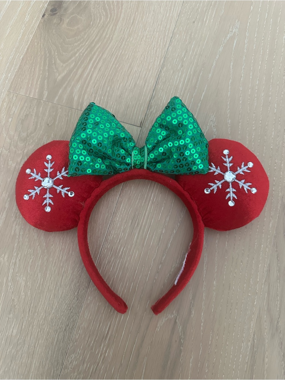 Disney Mickey Mouse Minnie Mouse Ears Christmas Holiday Green Red Snowflake Bow